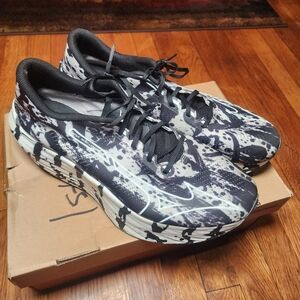 Mizuno Wave Rebellion Pro Sneakers